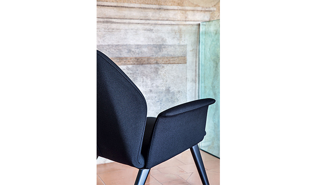 Bross Ava Arm Chair