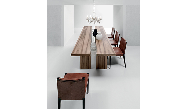 Bross Ritz Dining Table