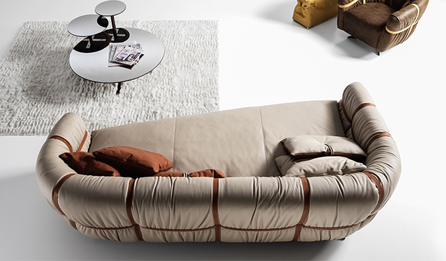 Gamma Crossover Sofa