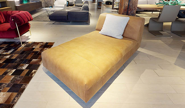 Sample Sale Zara Light Chaise