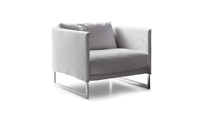 Saba Livingston Lounge Chair