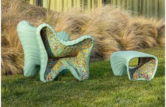 In-Side Lounge Chair