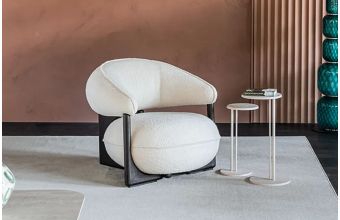 Ruby Lounge Chair